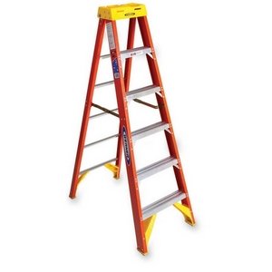 WERNER TYPE 1A 12' FIBERGLASS STEP LADDER